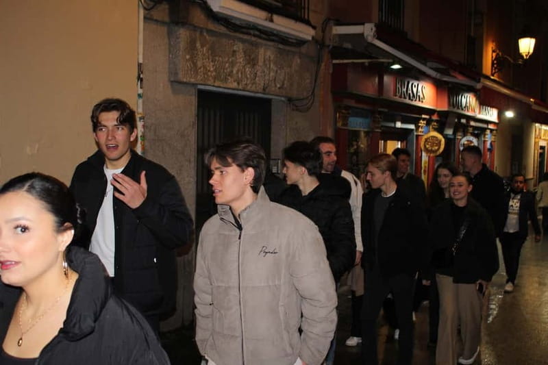 Wild Night Pub Crawl: Free Shots, Games & VIP Club Entry! - What this Madrid night is really about