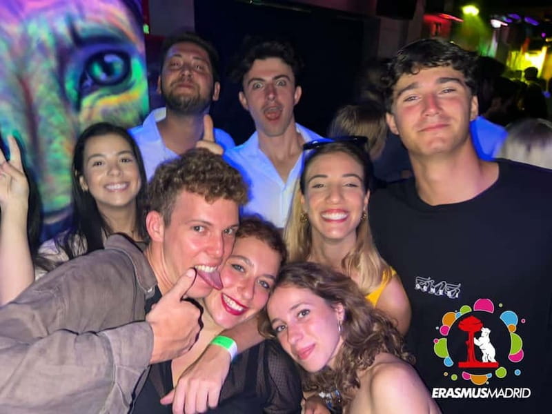 Wild Night Pub Crawl: Free Shots, Games & VIP Club Entry! - Practical ways to avoid a bad night