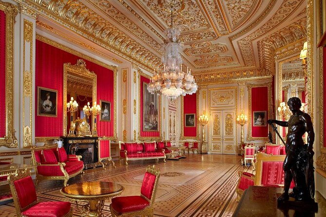 Windsor Castle Half Day Trip from London by Luxury Coach - Exploring the castle independently