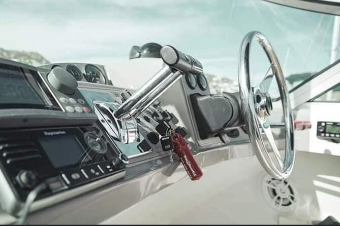 Yacht Carver - Luxury Private Yacht Tour - Starting at Cabo San Lucas Marina