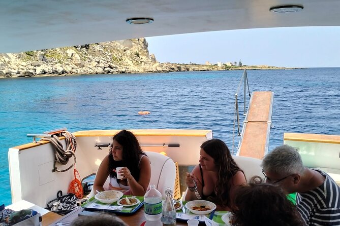 Yacht excursion Shalimar IV - What the boat experience is really like