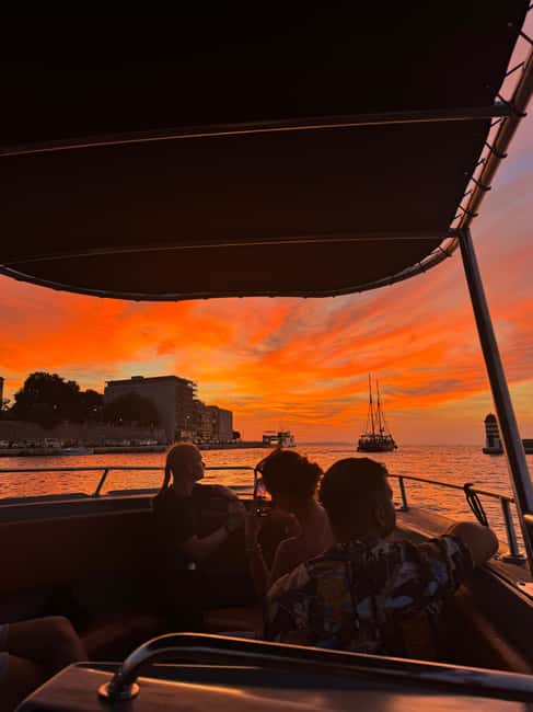 Zadar: Romantic, Luxury Sunset Boat Tour with Aperol Spritz - Weather, Waves, and the Limits of a Sunset Promise